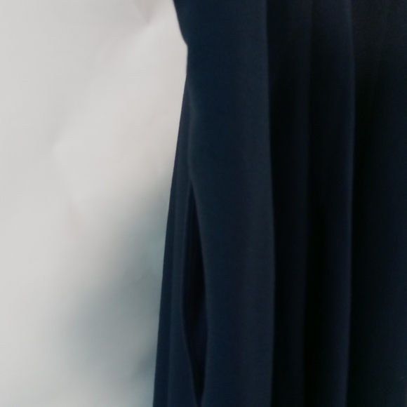 Julia Jordan, Size 10, Elegant Jumpsuit, Navy, mock halter - Picture 4 of 5